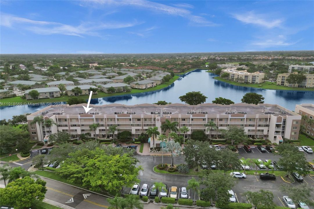 For Sale: $294,800 (2 beds, 2 baths, 1500 Square Feet)