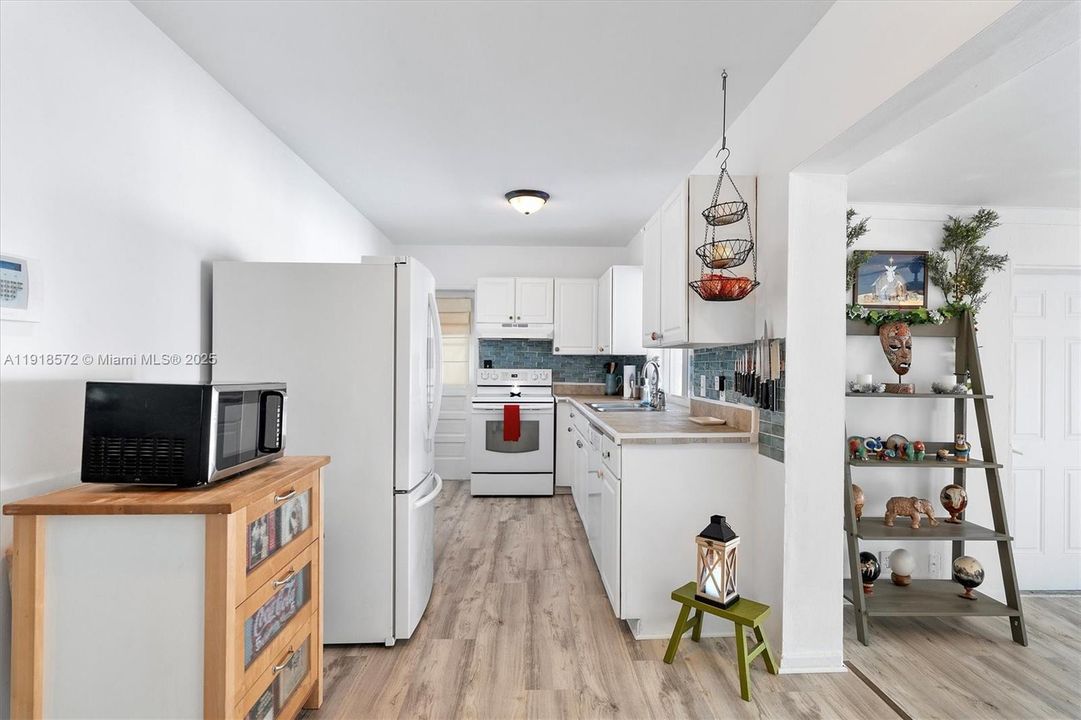 For Sale: $499,900 (3 beds, 2 baths, 1513 Square Feet)