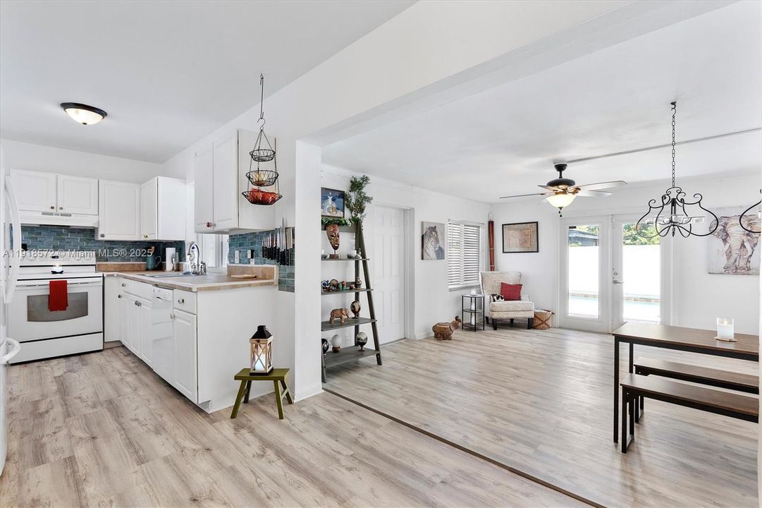 For Sale: $499,900 (3 beds, 2 baths, 1513 Square Feet)