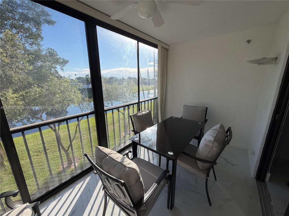 For Rent: $2,950 (2 beds, 2 baths, 1230 Square Feet)