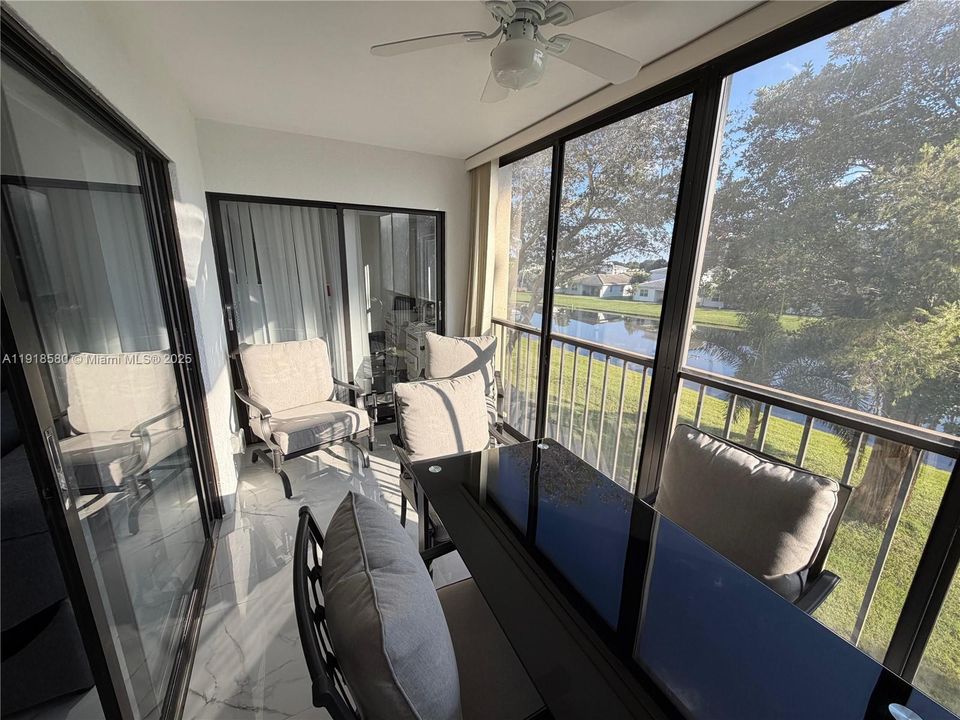 For Rent: $2,950 (2 beds, 2 baths, 1230 Square Feet)