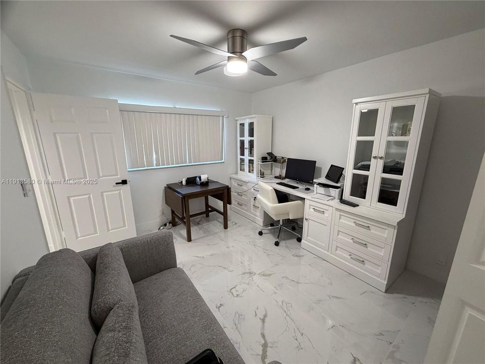 For Rent: $2,950 (2 beds, 2 baths, 1230 Square Feet)