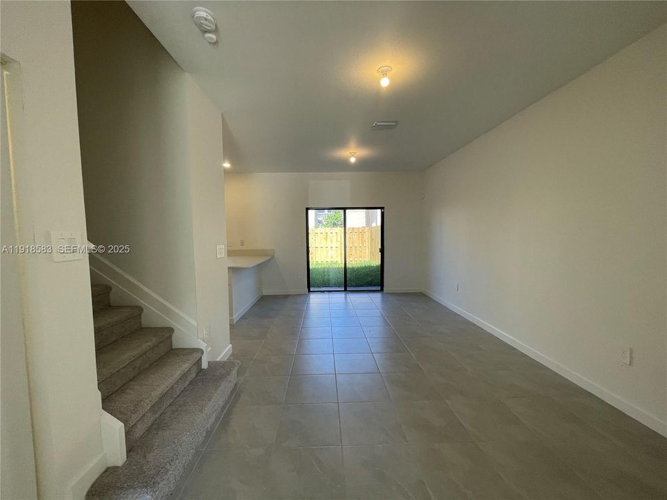 В аренду: $2,700 (3 спален, 2 ванн, 0 Квадратных фут)