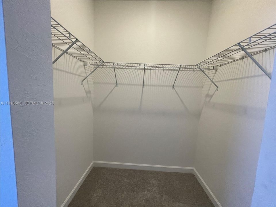 В аренду: $2,700 (3 спален, 2 ванн, 0 Квадратных фут)