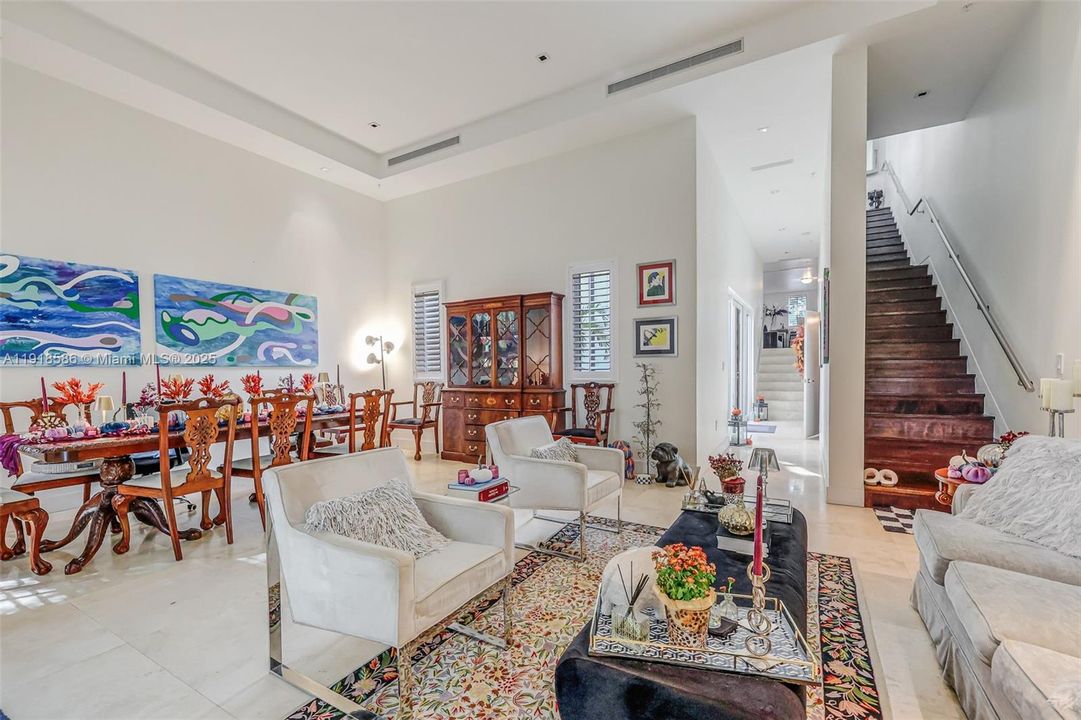 待售: $3,299,000 (3 贝兹, 3 浴室, 3304 平方英尺)