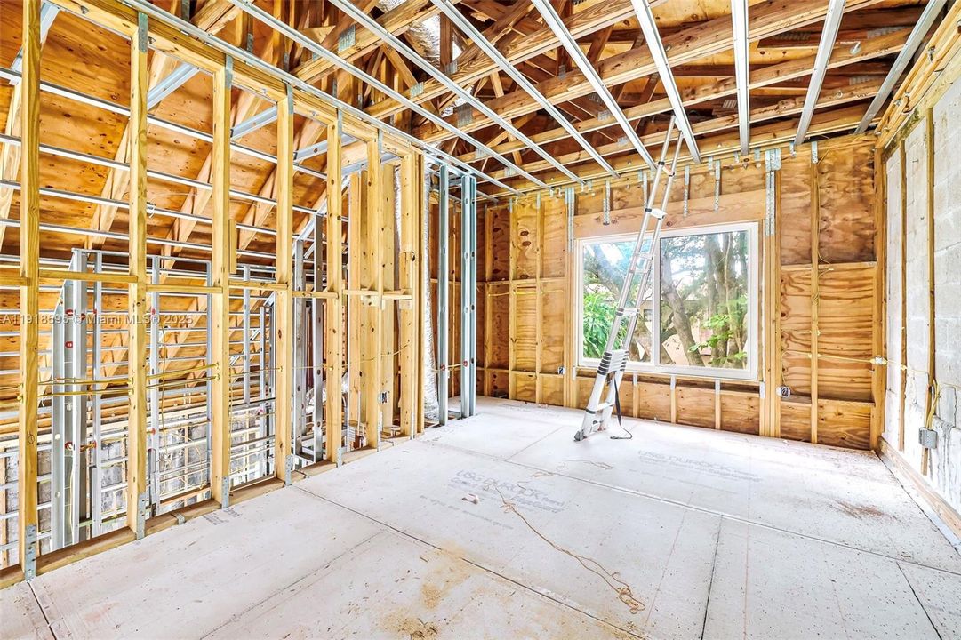 For Sale: $544,000 (5 beds, 2 baths, 1873 Square Feet)