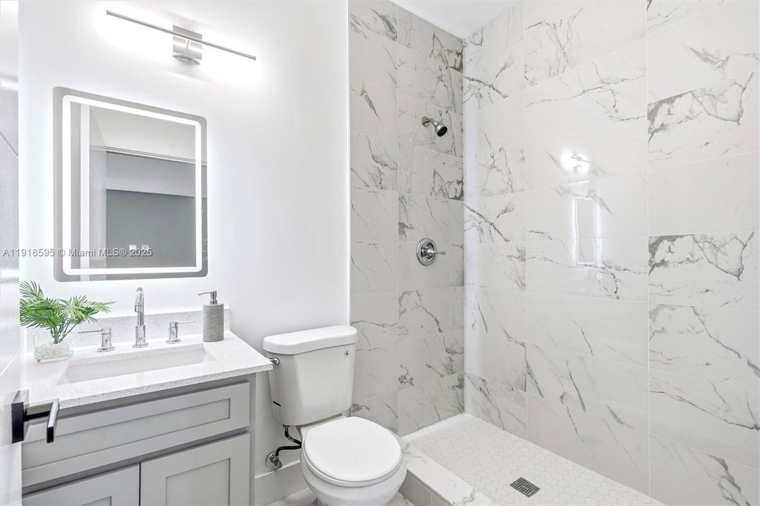 For Sale: $544,000 (5 beds, 2 baths, 1873 Square Feet)