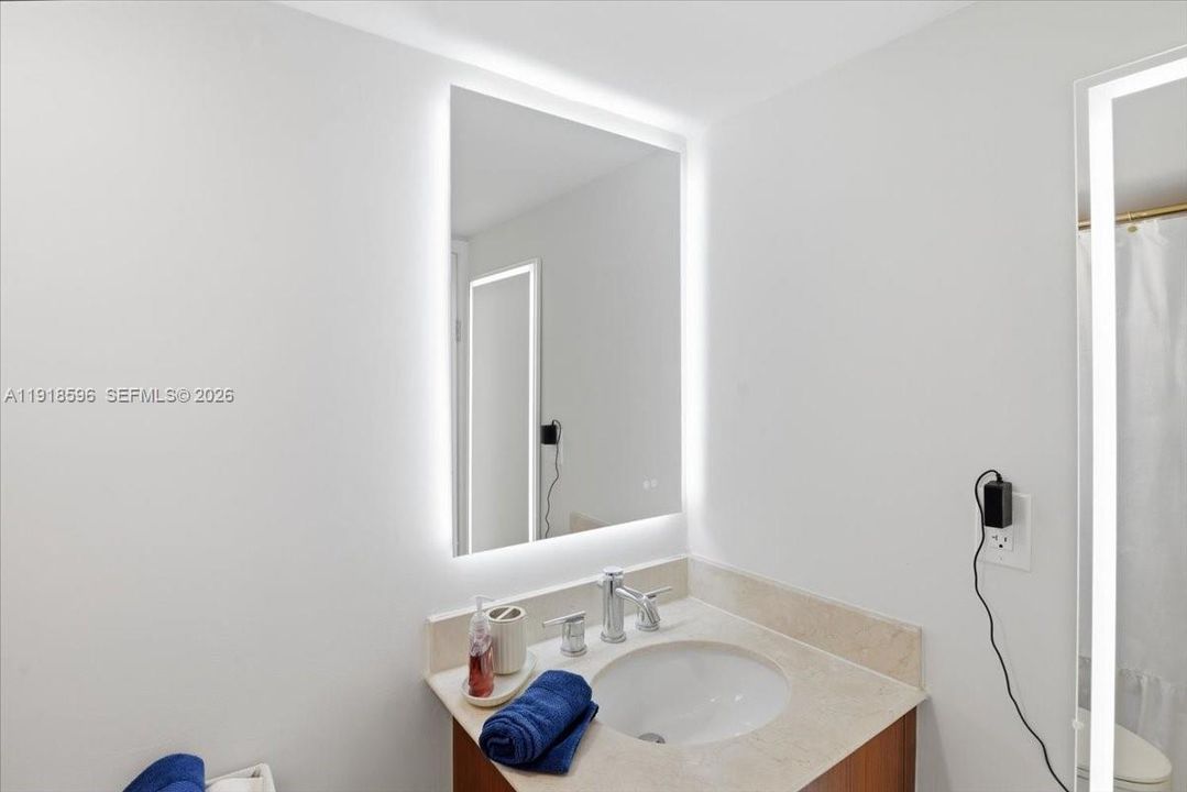 For Sale: $515,000 (0 beds, 1 baths, 481 Square Feet)
