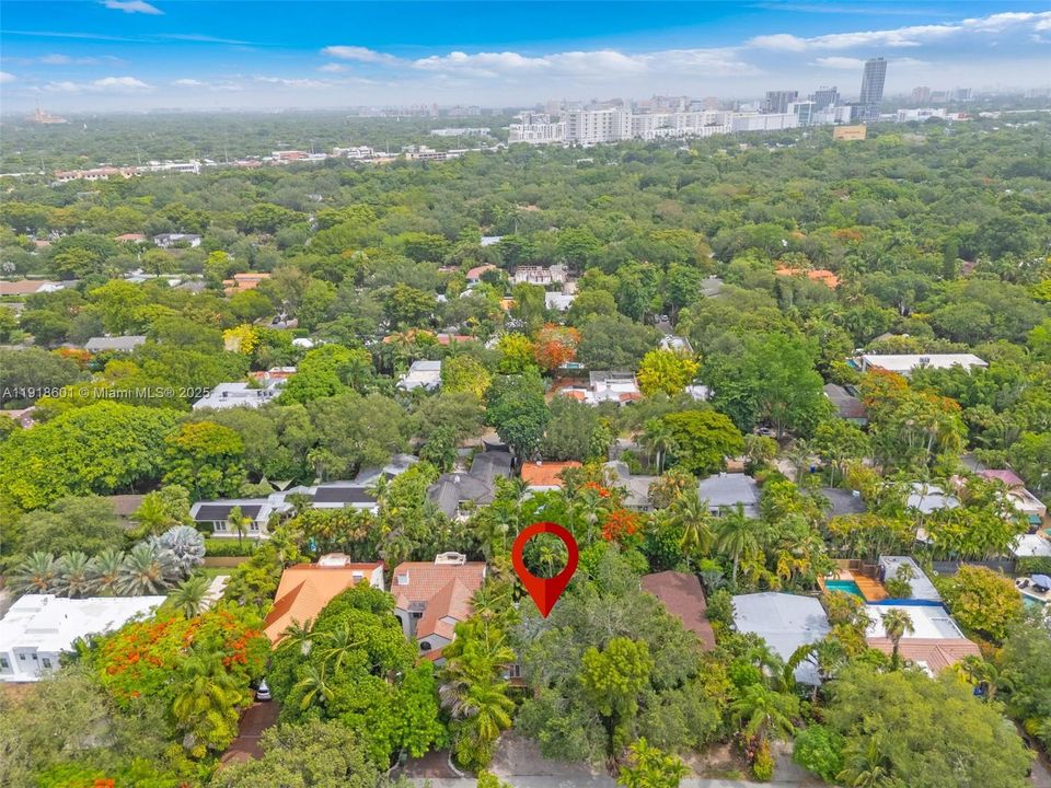 For Rent: $6,000 (2 beds, 1 baths, 1087 Square Feet)