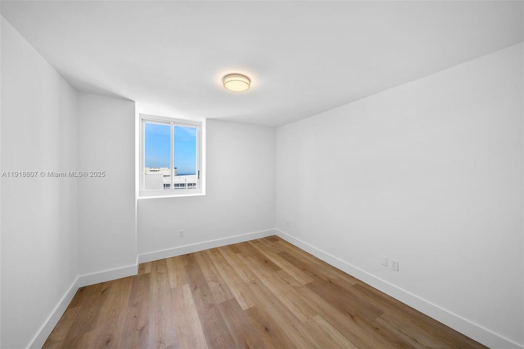 出租: $9,000 (2 贝兹, 2 浴室, 1380 平方英尺)