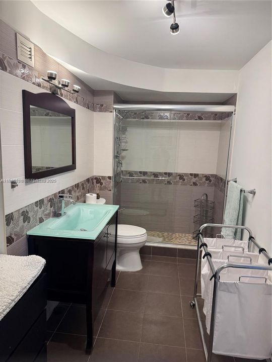 На продажу: $630,000 (2 спален, 2 ванн, 1440 Квадратных фут)