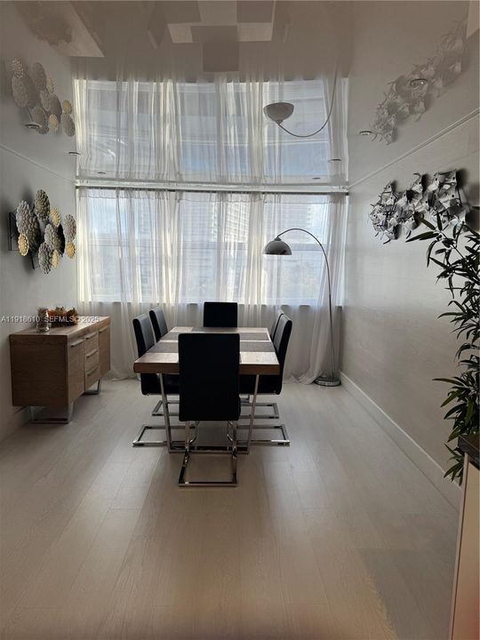 На продажу: $630,000 (2 спален, 2 ванн, 1440 Квадратных фут)