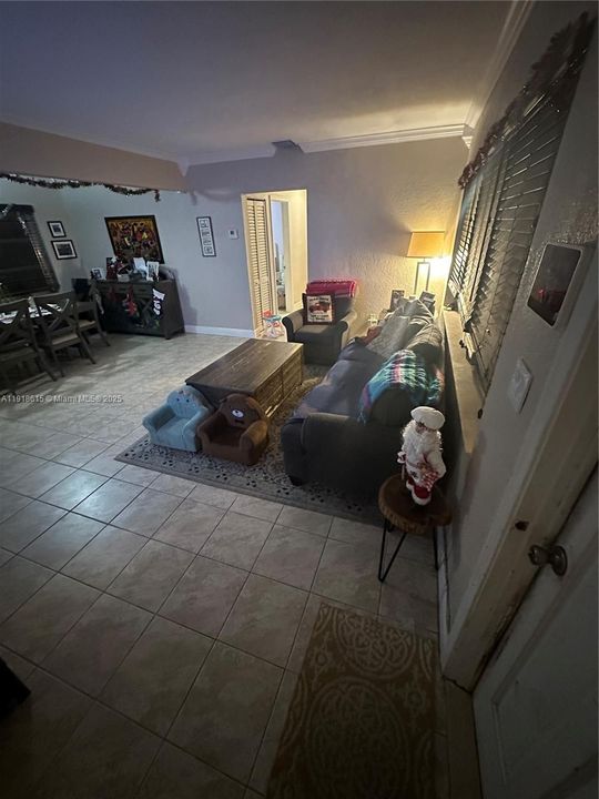 На продажу: $565,000 (3 спален, 1 ванн, 1414 Квадратных фут)