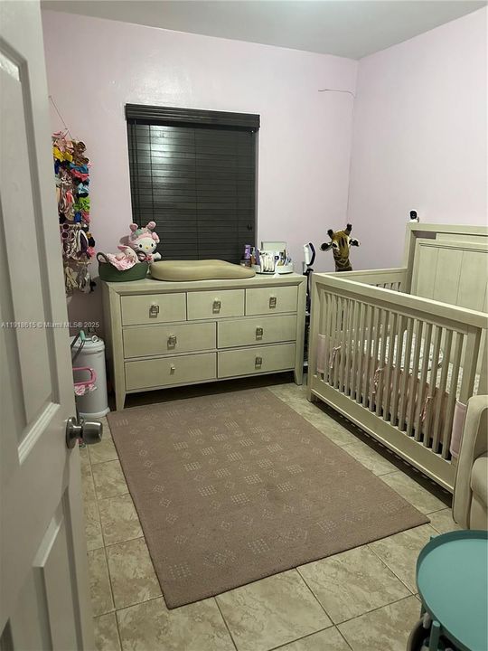 На продажу: $565,000 (3 спален, 1 ванн, 1414 Квадратных фут)