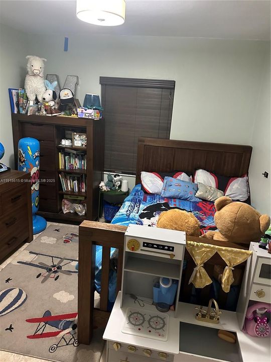 На продажу: $565,000 (3 спален, 1 ванн, 1414 Квадратных фут)