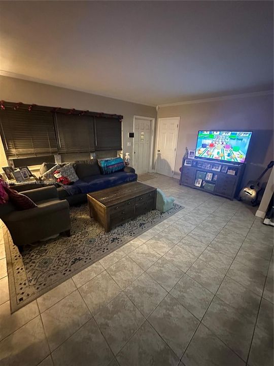 На продажу: $565,000 (3 спален, 1 ванн, 1414 Квадратных фут)