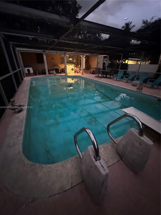 На продажу: $565,000 (3 спален, 1 ванн, 1414 Квадратных фут)