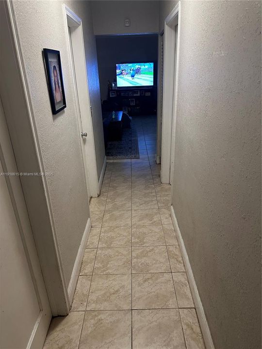 На продажу: $565,000 (3 спален, 1 ванн, 1414 Квадратных фут)