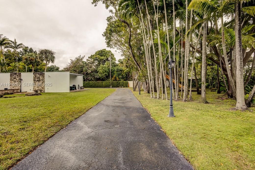 На продажу: $2,849,000 (3 спален, 3 ванн, 3647 Квадратных фут)