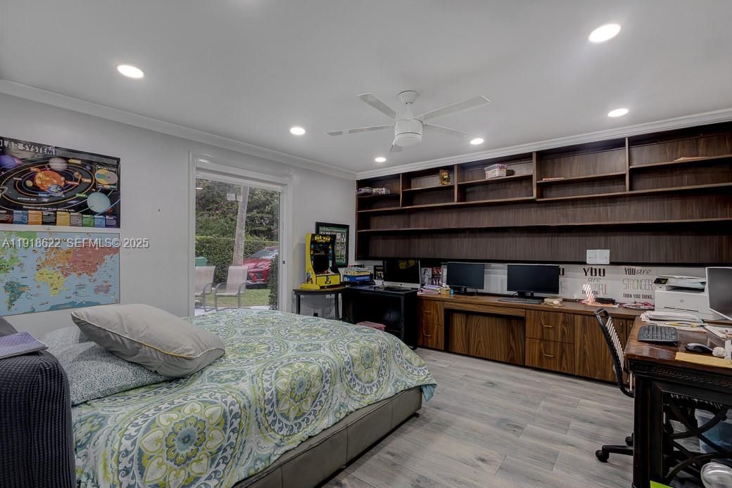 На продажу: $2,849,000 (3 спален, 3 ванн, 3647 Квадратных фут)