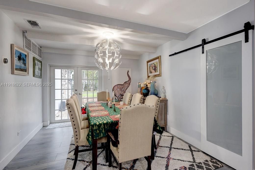 На продажу: $2,849,000 (3 спален, 3 ванн, 3647 Квадратных фут)