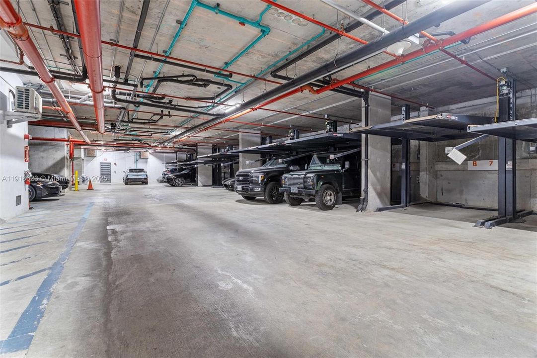 For Sale: $1,585,200 (4 beds, 3 baths, 1972 Square Feet)