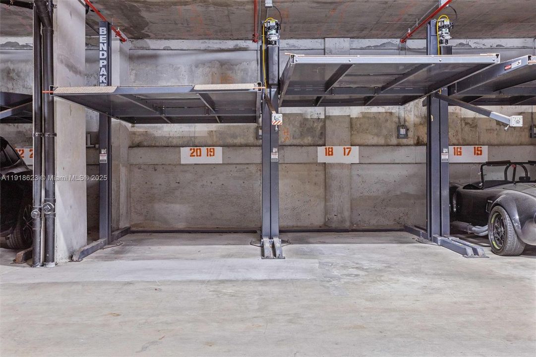 For Sale: $1,585,200 (4 beds, 3 baths, 1972 Square Feet)