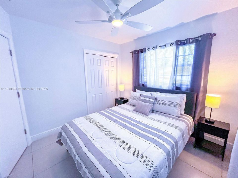 For Rent: $3,800 (3 beds, 2 baths, 1300 Square Feet)