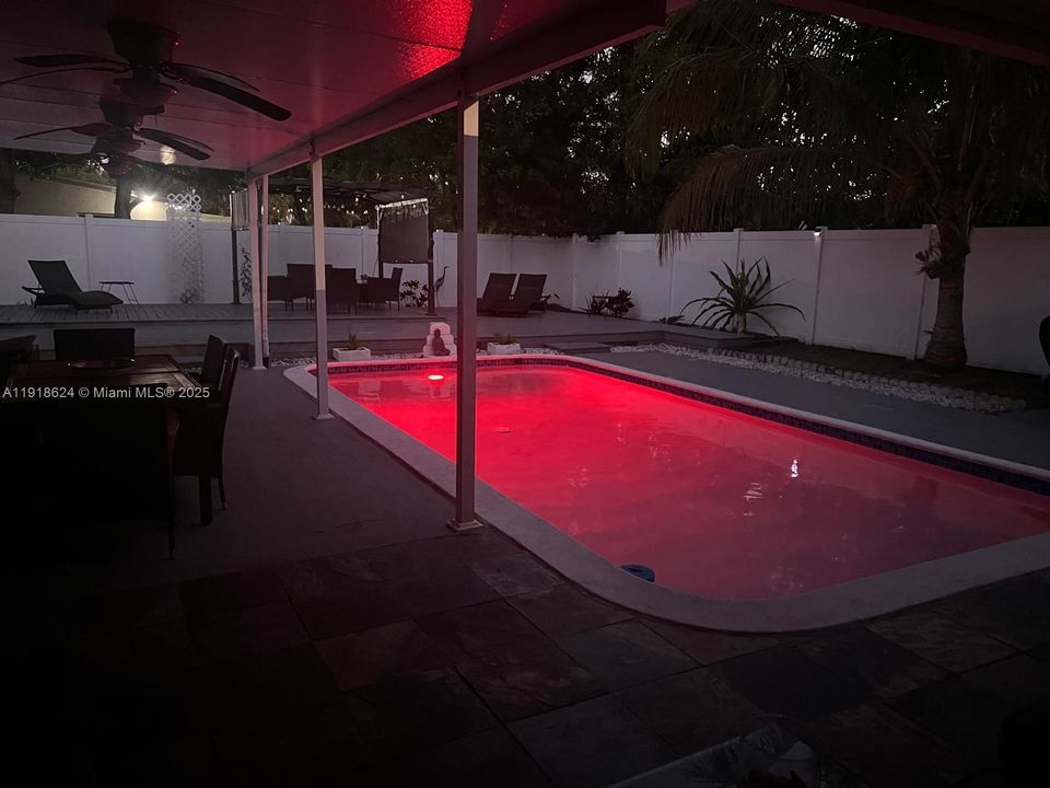 For Rent: $3,800 (3 beds, 2 baths, 1300 Square Feet)