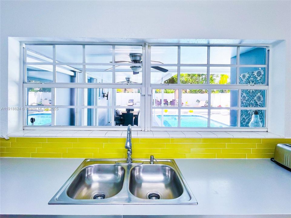 For Rent: $3,800 (3 beds, 2 baths, 1300 Square Feet)