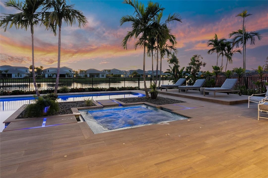 En Venta: $1,995,000 (5 camas, 3 baños, 3718 Pies cuadrados)