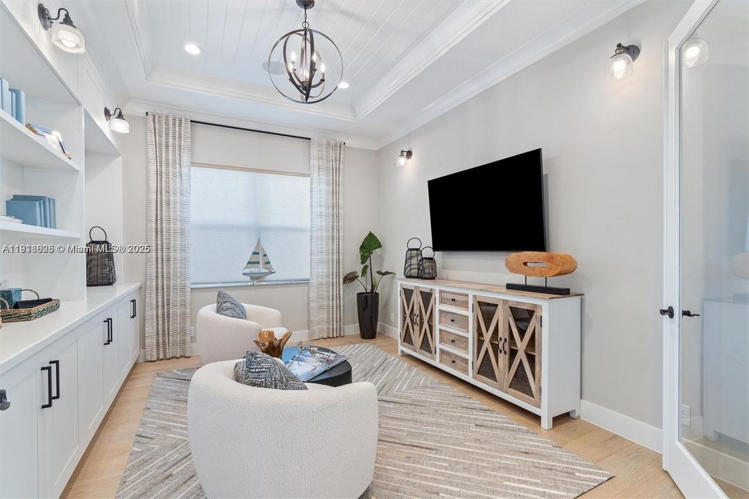 En Venta: $1,995,000 (5 camas, 3 baños, 3718 Pies cuadrados)