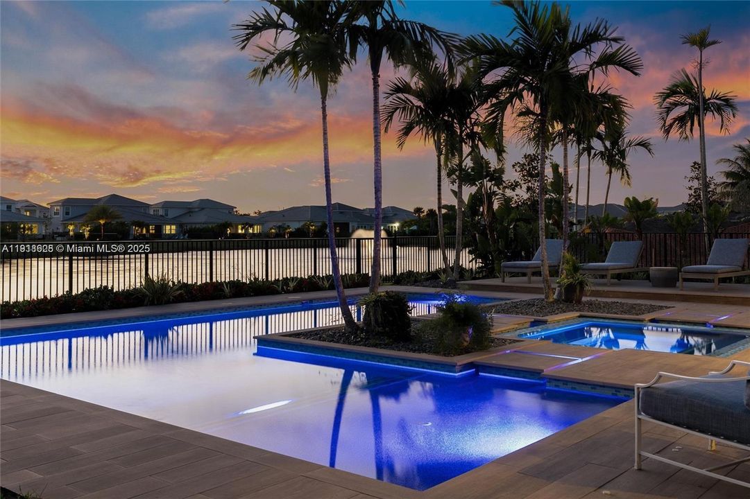 En Venta: $1,995,000 (5 camas, 3 baños, 3718 Pies cuadrados)