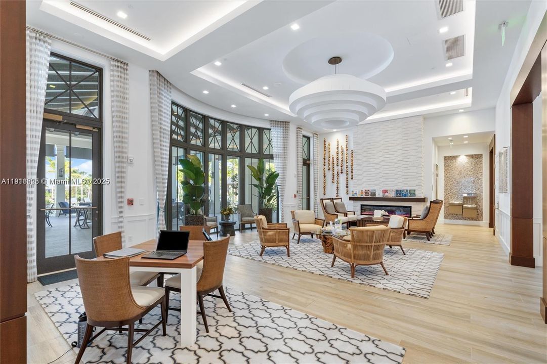 En Venta: $1,995,000 (5 camas, 3 baños, 3718 Pies cuadrados)