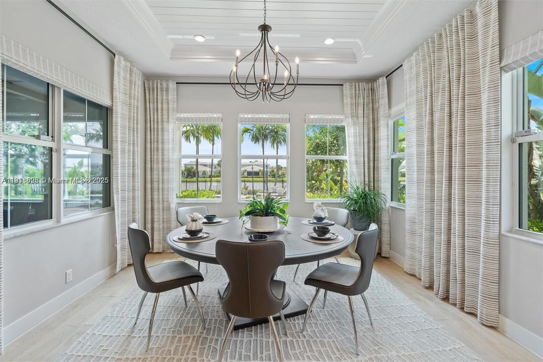 En Venta: $1,995,000 (5 camas, 3 baños, 3718 Pies cuadrados)