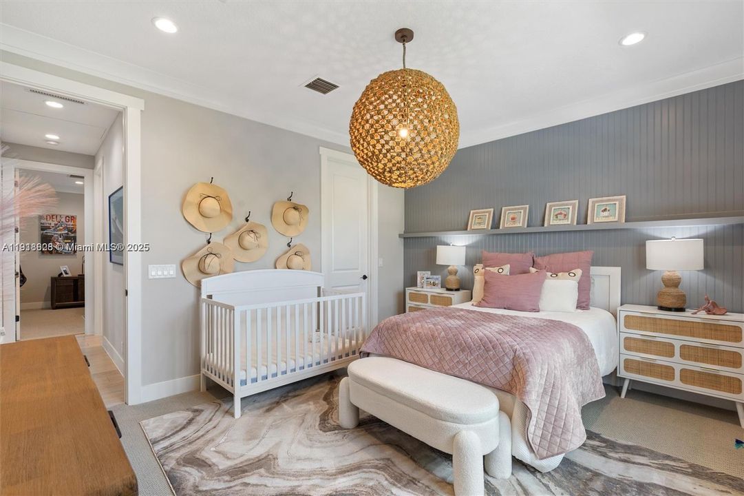 En Venta: $1,995,000 (5 camas, 3 baños, 3718 Pies cuadrados)