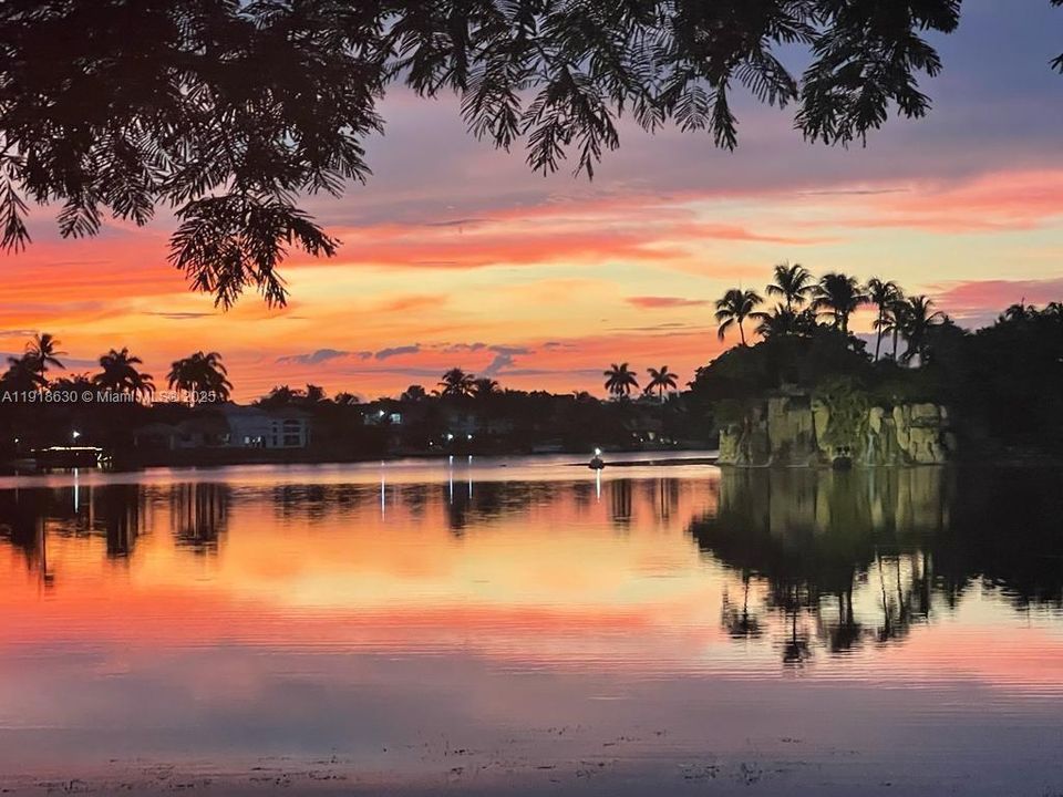 For Sale: $1,450,000 (4 beds, 3 baths, 2452 Square Feet)