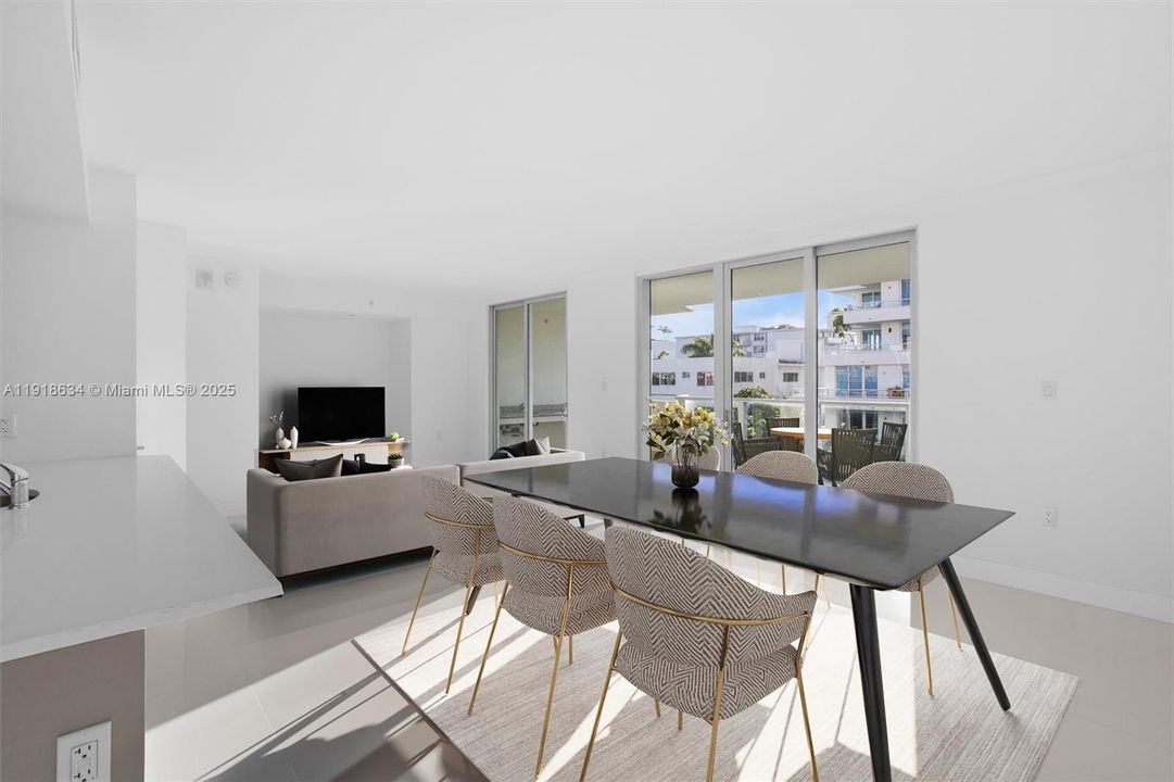 待售: $682,500 (2 贝兹, 2 浴室, 955 平方英尺)