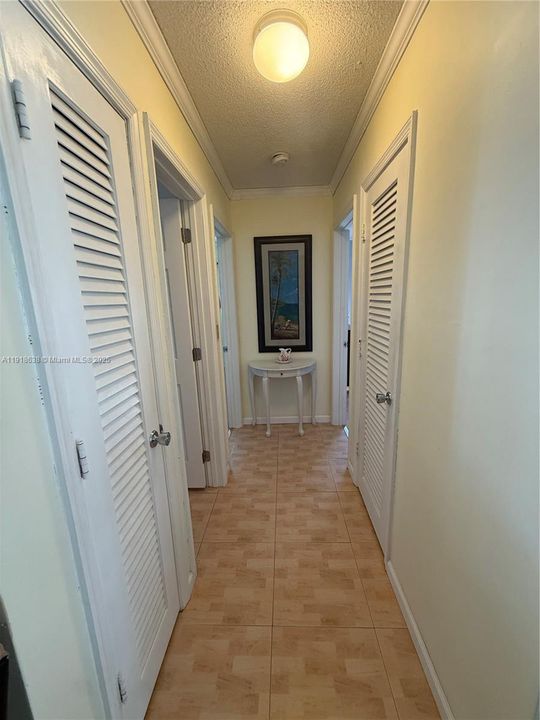 На продажу: $324,900 (2 спален, 2 ванн, 957 Квадратных фут)