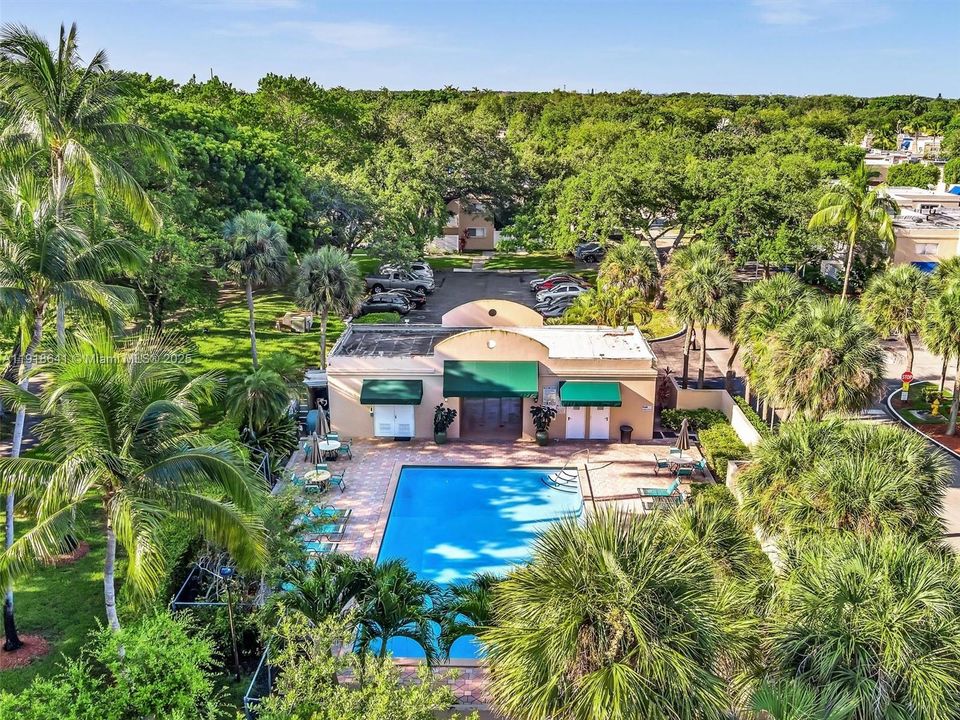 Activo con contrato: $419,000 (3 camas, 2 baños, 1592 Pies cuadrados)