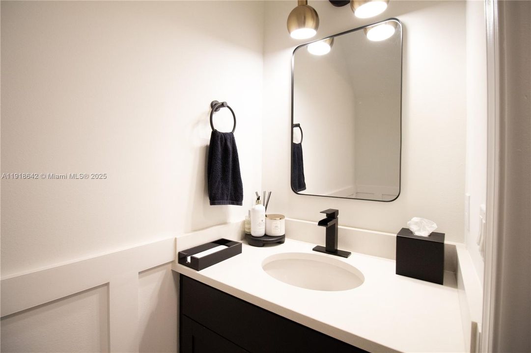 For Sale: $580,000 (3 beds, 2 baths, 1455 Square Feet)