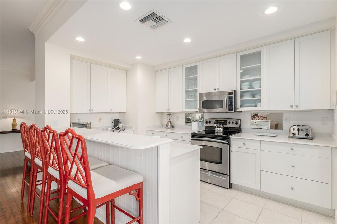 В аренду: $20,000 (3 спален, 2 ванн, 2100 Квадратных фут)