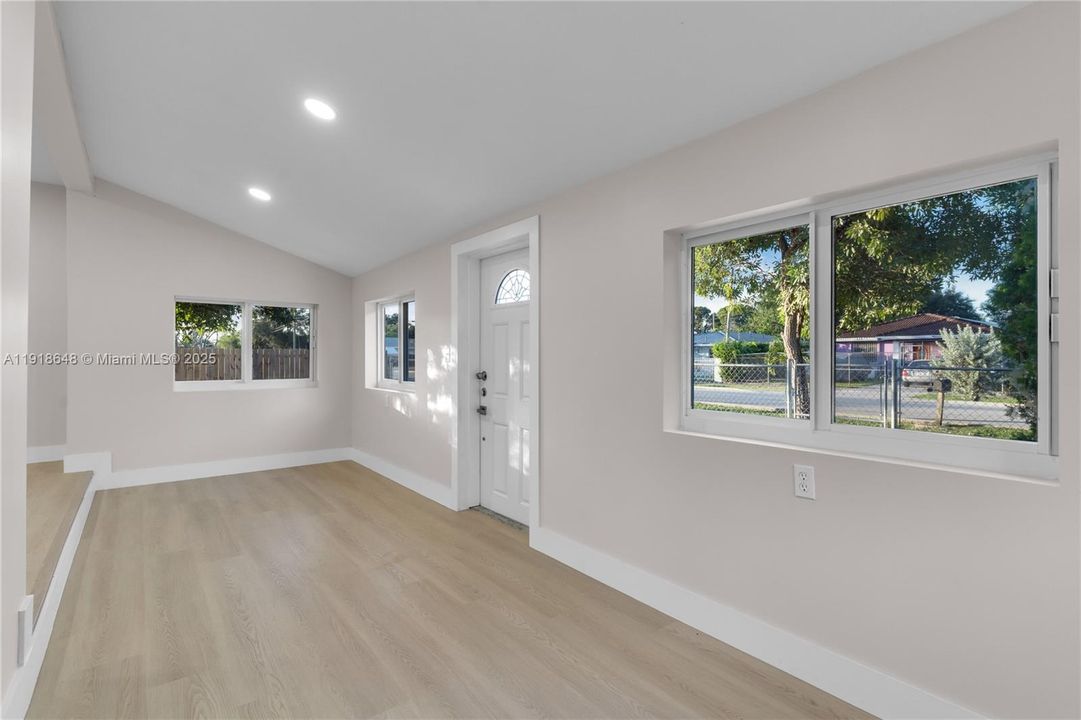 For Sale: $700,000 (8 beds, 4 baths, 0 Square Feet)