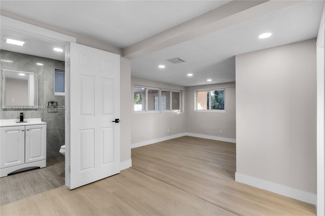 For Sale: $700,000 (8 beds, 4 baths, 0 Square Feet)