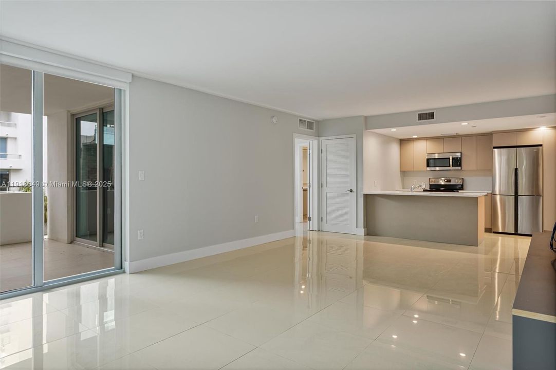 На продажу: $798,500 (3 спален, 2 ванн, 1972 Квадратных фут)