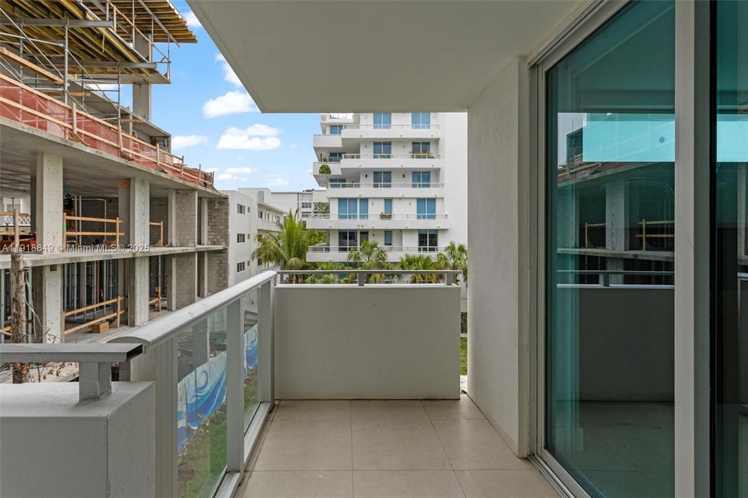 На продажу: $798,500 (3 спален, 2 ванн, 1972 Квадратных фут)