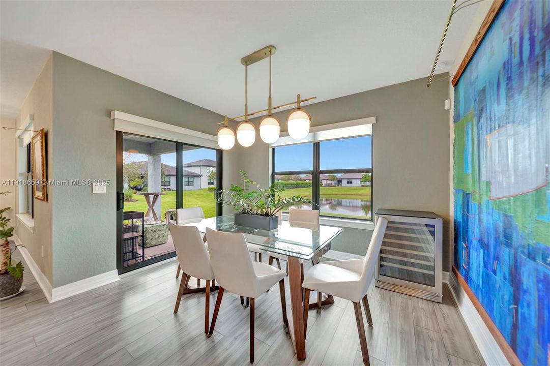 For Sale: $575,000 (3 beds, 2 baths, 1647 Square Feet)