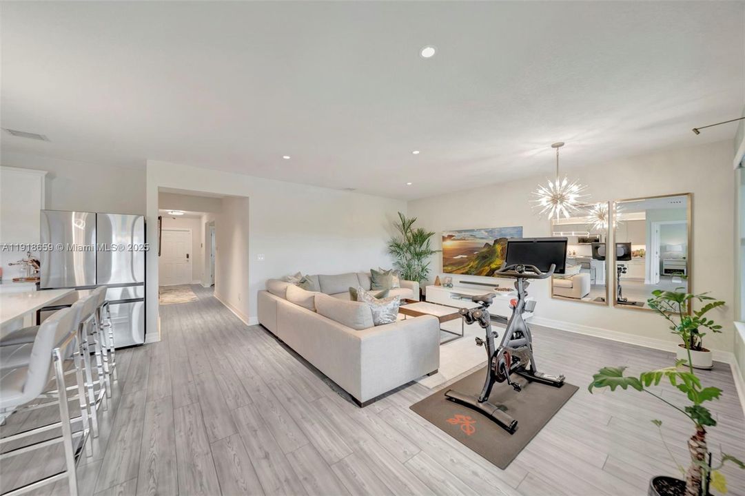 For Sale: $575,000 (3 beds, 2 baths, 1647 Square Feet)