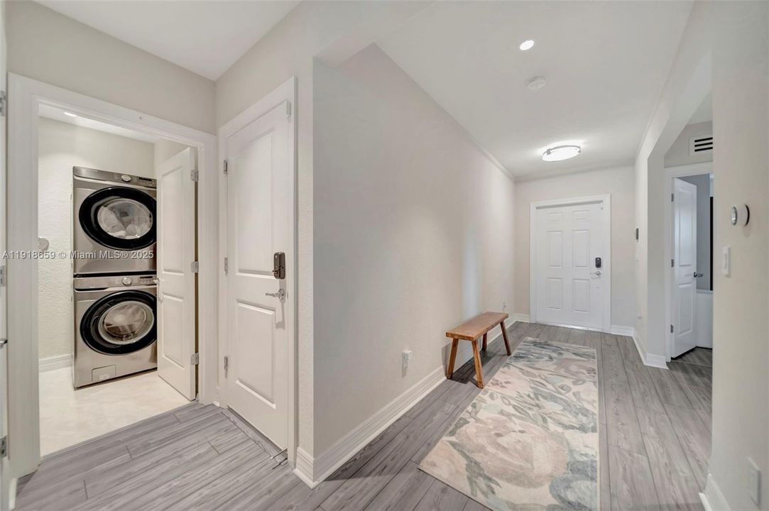 For Sale: $575,000 (3 beds, 2 baths, 1647 Square Feet)