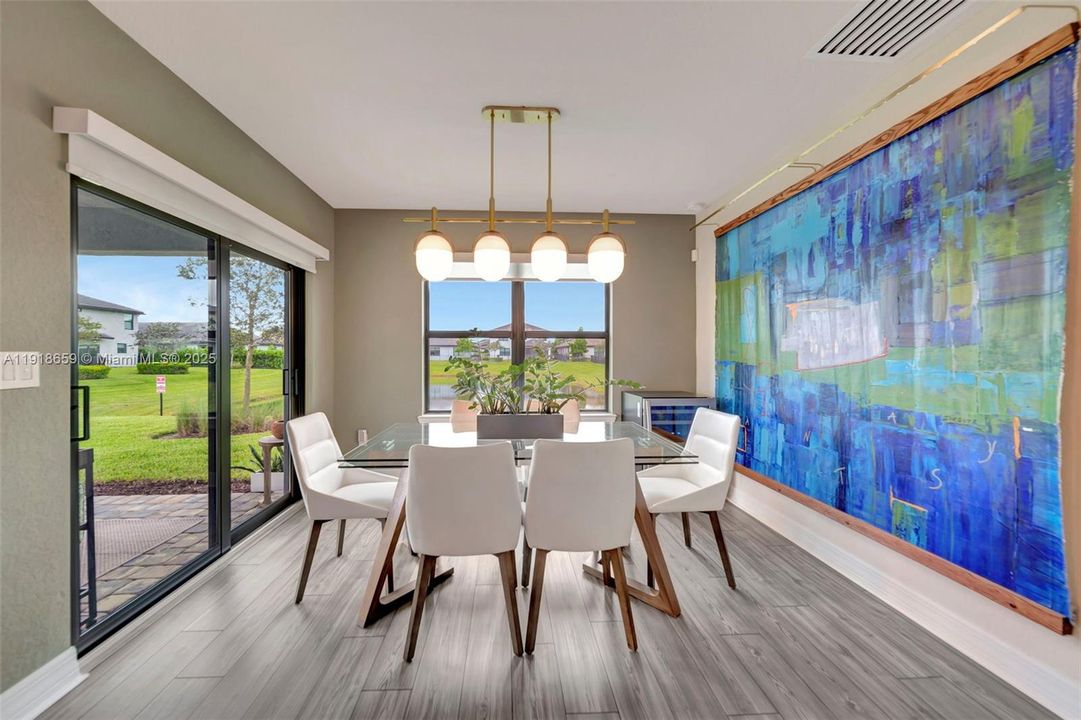 For Sale: $575,000 (3 beds, 2 baths, 1647 Square Feet)